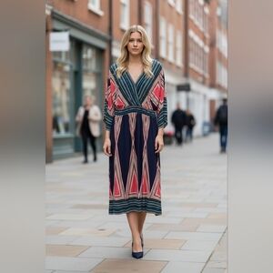 BLOOMCHIC Maxi Dress - Size 14-16